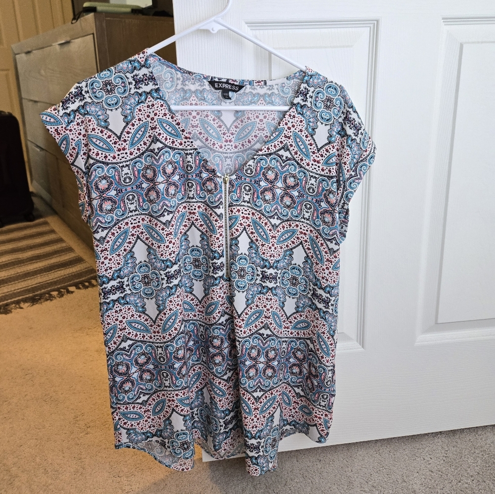 Express Size Large Printed Blouse